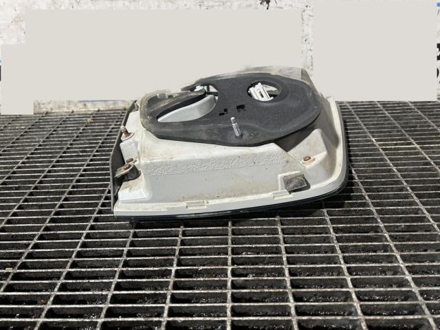 bontott LEXUS RX Jobb Belső Hátsó Lámpa