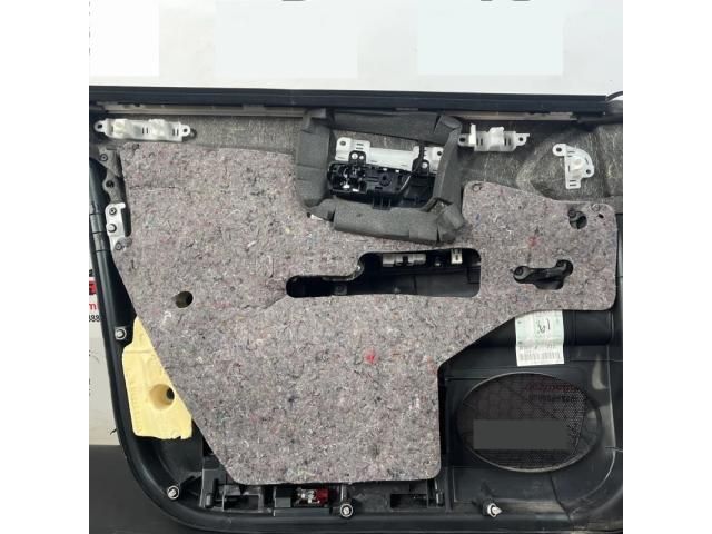 bontott LEXUS RX Jobb első Ajtó Kárpit