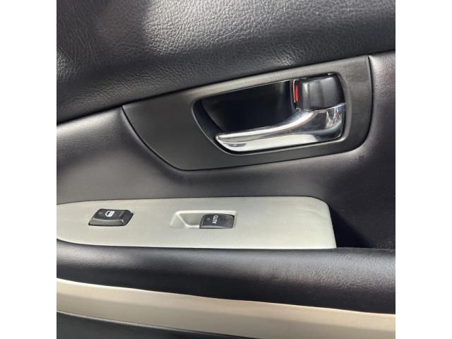 bontott LEXUS RX Jobb első Ajtó Kárpit