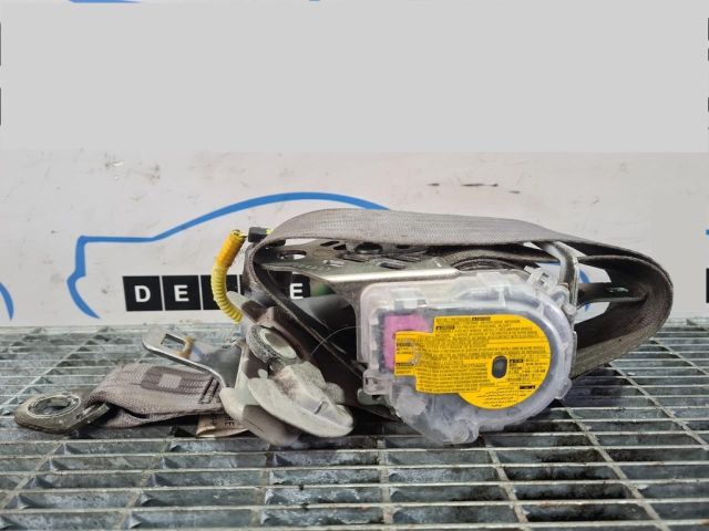 bontott LEXUS RX Jobb első Biztonsági Öv