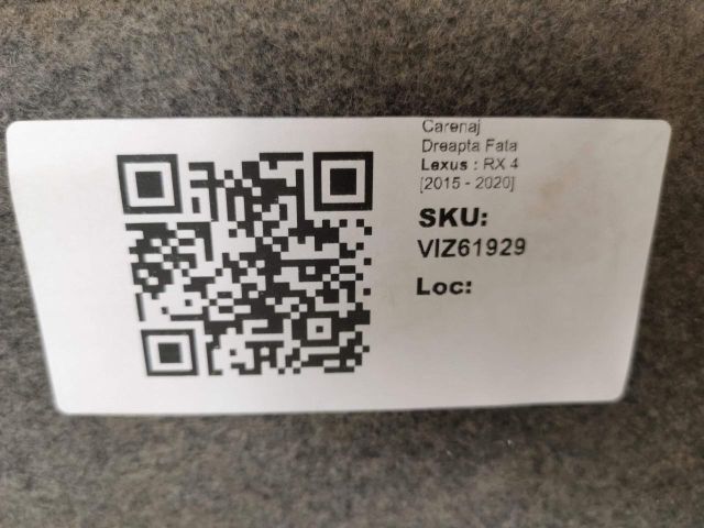 bontott LEXUS RX Jobb első Dobbetét (Kerékjárati, Műanyag)