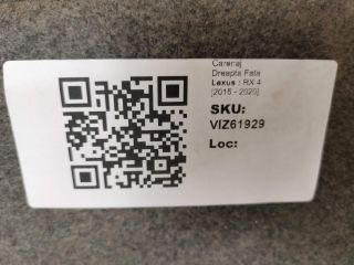 bontott LEXUS RX Jobb első Dobbetét (Kerékjárati, Műanyag)