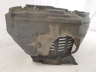 bontott LEXUS RX Jobb első Dobbetét (Kerékjárati, Műanyag)