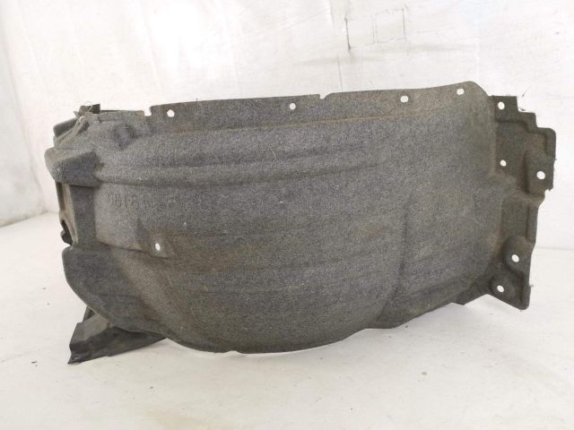 bontott LEXUS RX Jobb első Dobbetét (Kerékjárati, Műanyag)