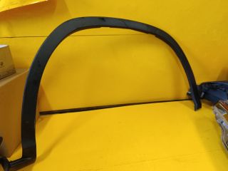 bontott LEXUS RX Jobb első Sárvédő Díszléc