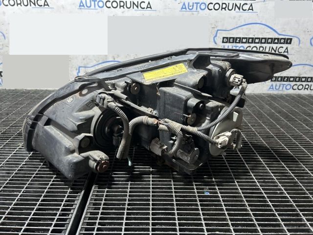 bontott LEXUS RX Jobb Fényszóró