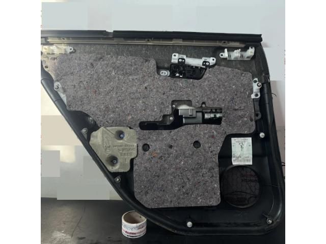 bontott LEXUS RX Jobb hátsó Ajtó Kárpit