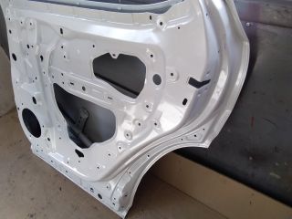 bontott LEXUS RX Jobb hátsó Ajtó (Üres lemez)