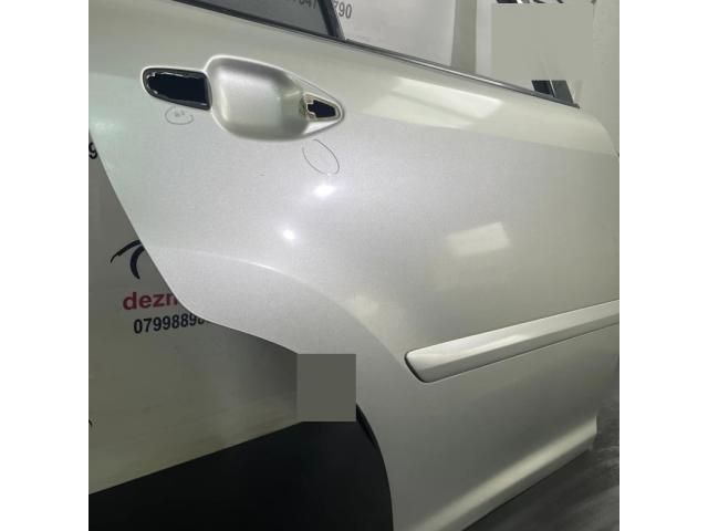 bontott LEXUS RX Jobb hátsó Ajtó (Üres lemez)