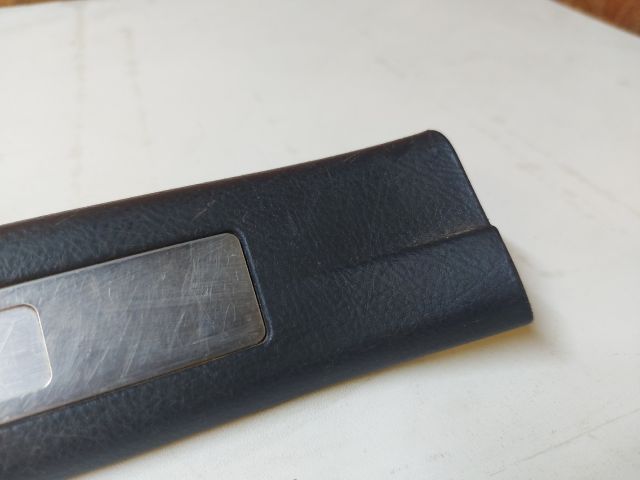 bontott LEXUS RX Jobb hátsó Belső Küszöb Burkolat