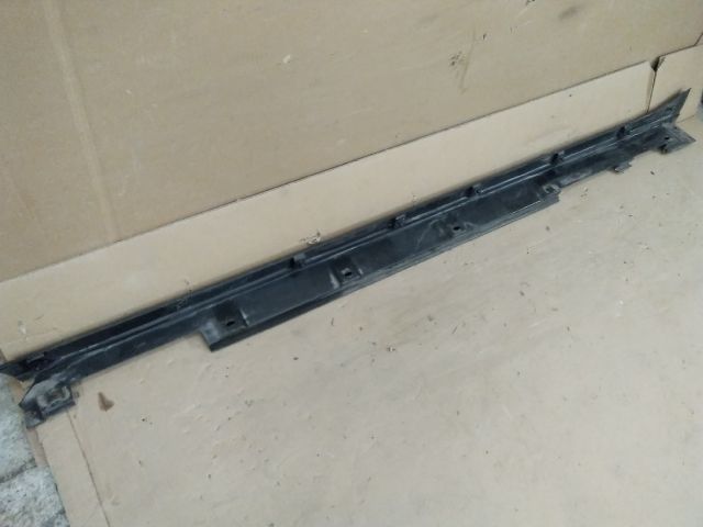 bontott LEXUS RX Jobb Küszöb