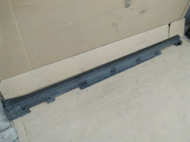 bontott LEXUS RX Jobb Küszöb