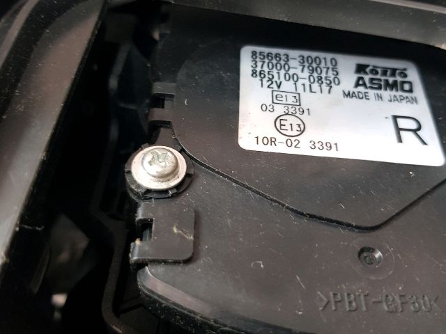 bontott LEXUS RX Jobb Xenon Fényszóró