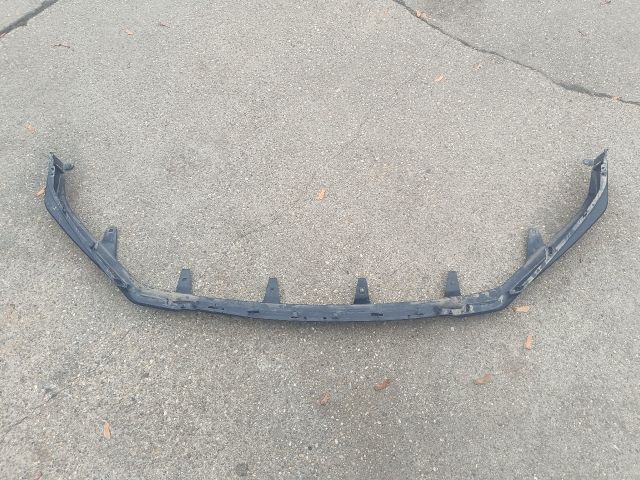 bontott LEXUS UX Első Lökhárító Alsó (Műanyag)