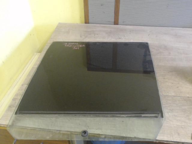 bontott MAHINDRA SCORPIO Bal hátsó Ablak