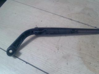 bontott MAHINDRA SCORPIO Jobb első Ablaktörlő Kar