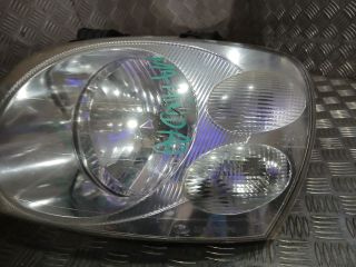 bontott MAHINDRA SCORPIO Jobb Fényszóró