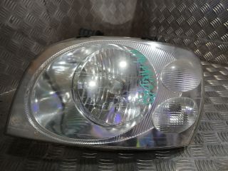 bontott MAHINDRA SCORPIO Jobb Fényszóró