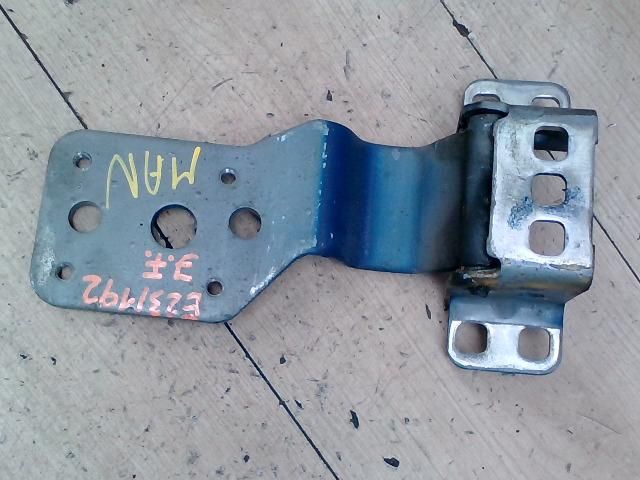 bontott MAN M Jobb első Felső Zsanér