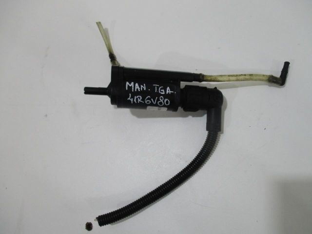 bontott MAN TGA Első Ablakmosó Szivattyú