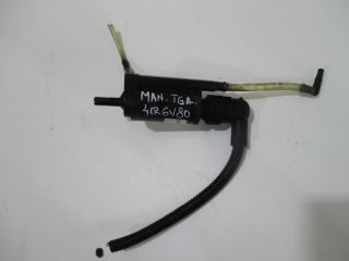 bontott MAN TGA Első Ablakmosó Szivattyú