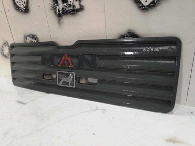 bontott MAN TGA Hűtőrács