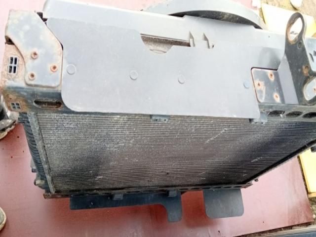 bontott MAN TGL Vízhűtő Radiátor (Nem klímás)