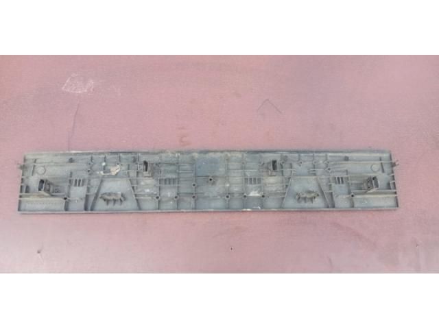 bontott MAN TGL Hátsó Lökhárító Díszléc