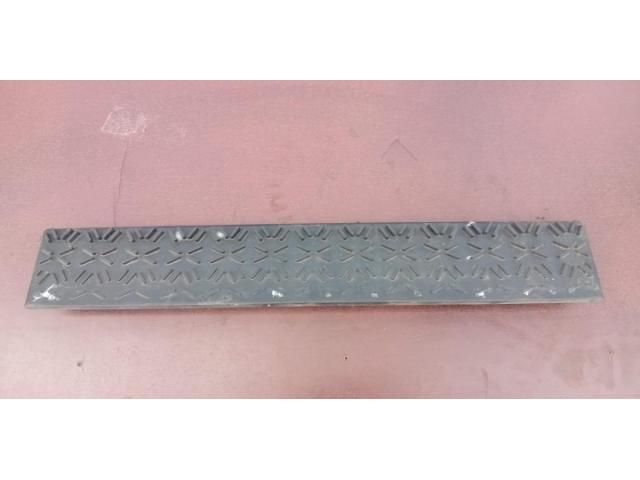 bontott MAN TGL Hátsó Lökhárító Díszléc