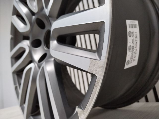 bontott MASERATI GHIBLI Alufelni (1 db)