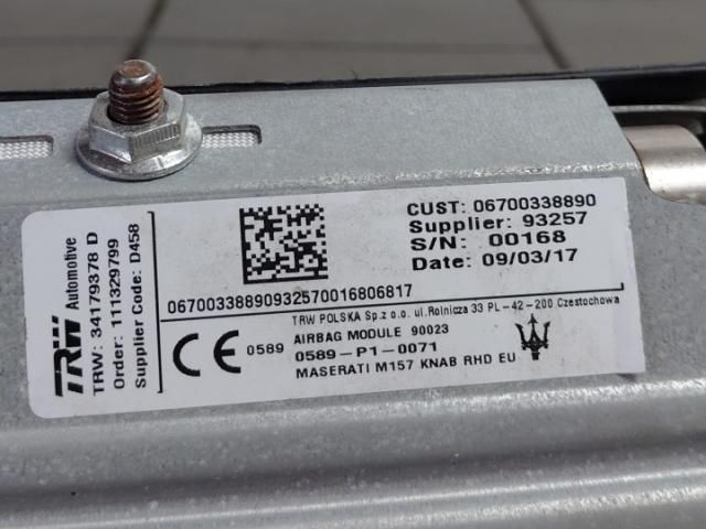 bontott MASERATI GHIBLI Bal Térdlégzsák