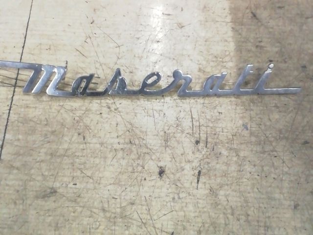 bontott MASERATI GHIBLI Hátsó Embléma