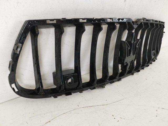 bontott MASERATI GHIBLI Hűtőrács