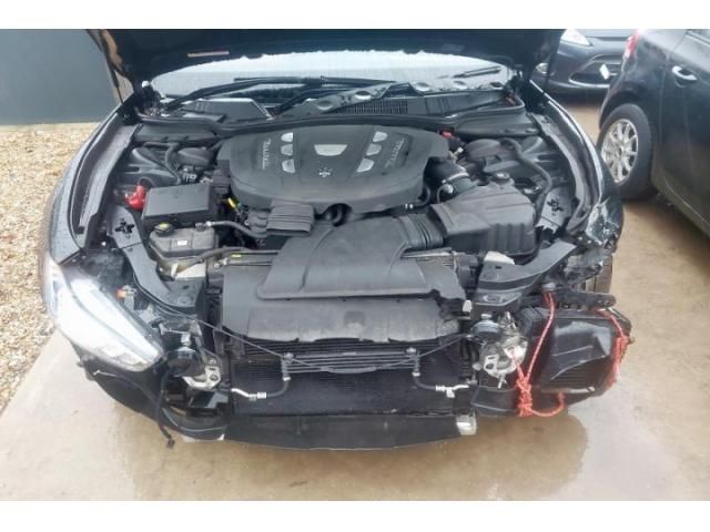 bontott MASERATI GHIBLI Jobb hátsó Gumikéder