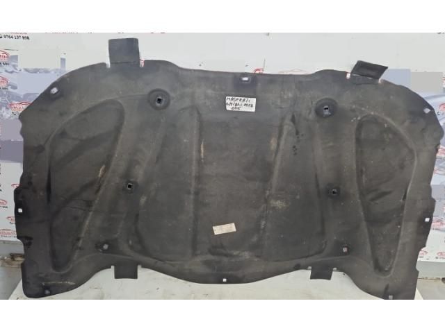 bontott MASERATI GHIBLI Motorháztető Szigetelés