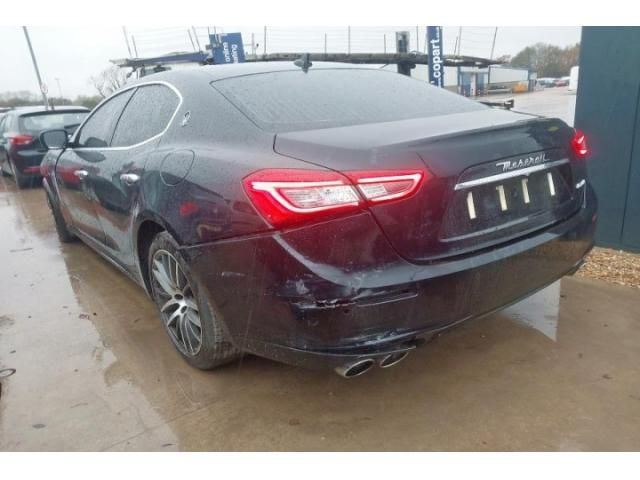 bontott MASERATI GHIBLI Pótkerék Tartó Fenéklemez