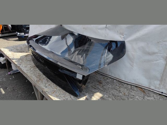 bontott MASERATI GRAN TURISMO Csomagtérajtó (Üres lemez)