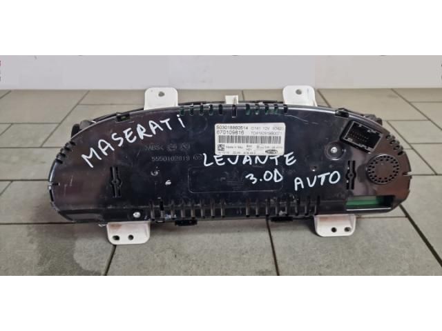 bontott MASERATI LEVANTE Kilométeróra