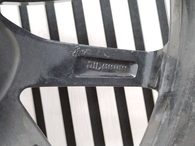 bontott MASERATI LEVANTE Alufelni (1 db)