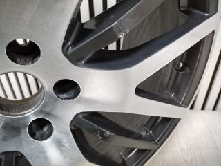 bontott MASERATI LEVANTE Alufelni (1 db)