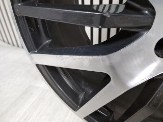 bontott MASERATI LEVANTE Alufelni (1 db)