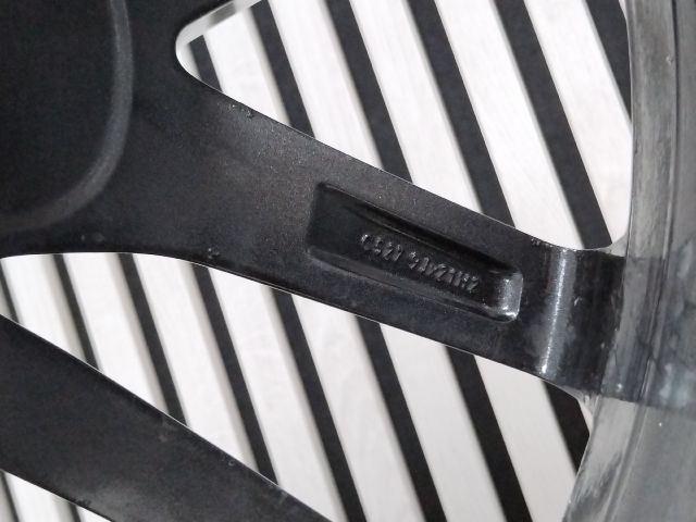 bontott MASERATI LEVANTE Alufelni (1 db)