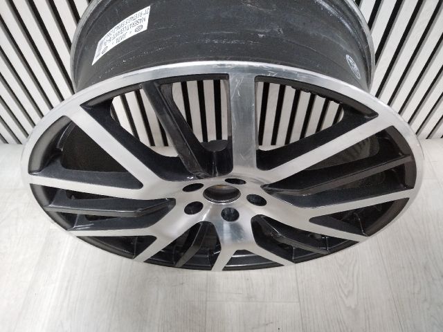 bontott MASERATI LEVANTE Alufelni (1 db)