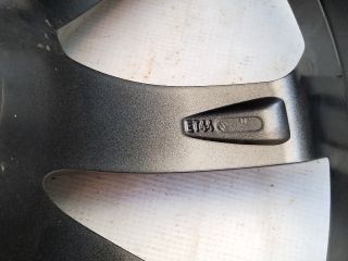 bontott MASERATI LEVANTE Alufelni (1 db)