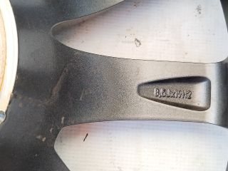 bontott MASERATI LEVANTE Alufelni (1 db)