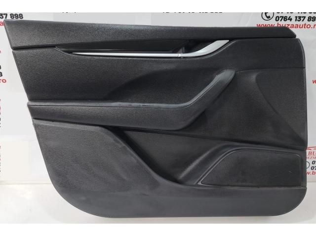 bontott MASERATI LEVANTE Bal első Ajtó Kárpit