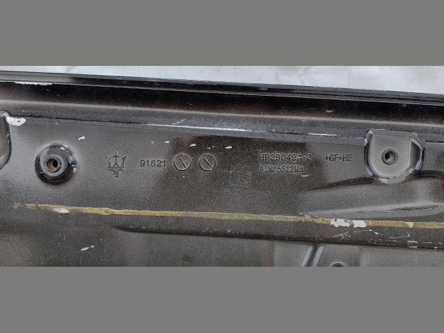 bontott MASERATI LEVANTE Bal első Ajtó (Üres lemez)