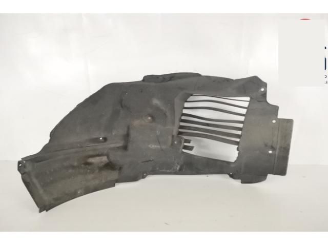 bontott MASERATI LEVANTE Bal első Dobbetét (Kerékjárati, Műanyag)