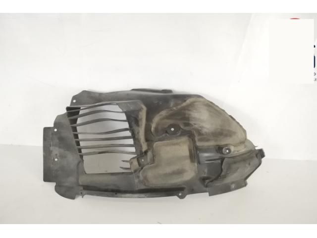 bontott MASERATI LEVANTE Bal első Dobbetét (Kerékjárati, Műanyag)