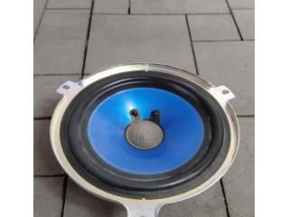 bontott MASERATI LEVANTE Bal első Hangszóró